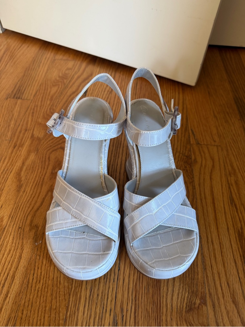 Circus by Sam Edelman White Croc Block Heel Sandals -Size 8